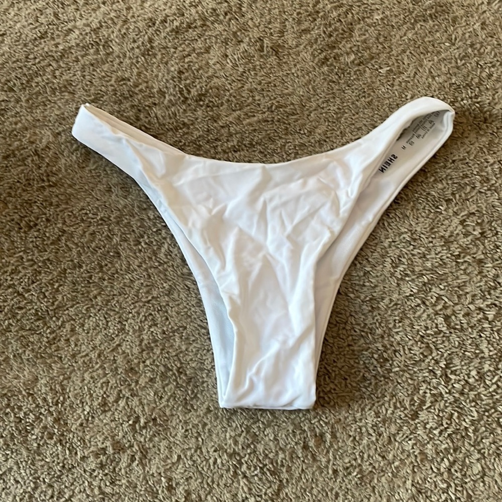 SHEIN BIKINI BOTTOMS